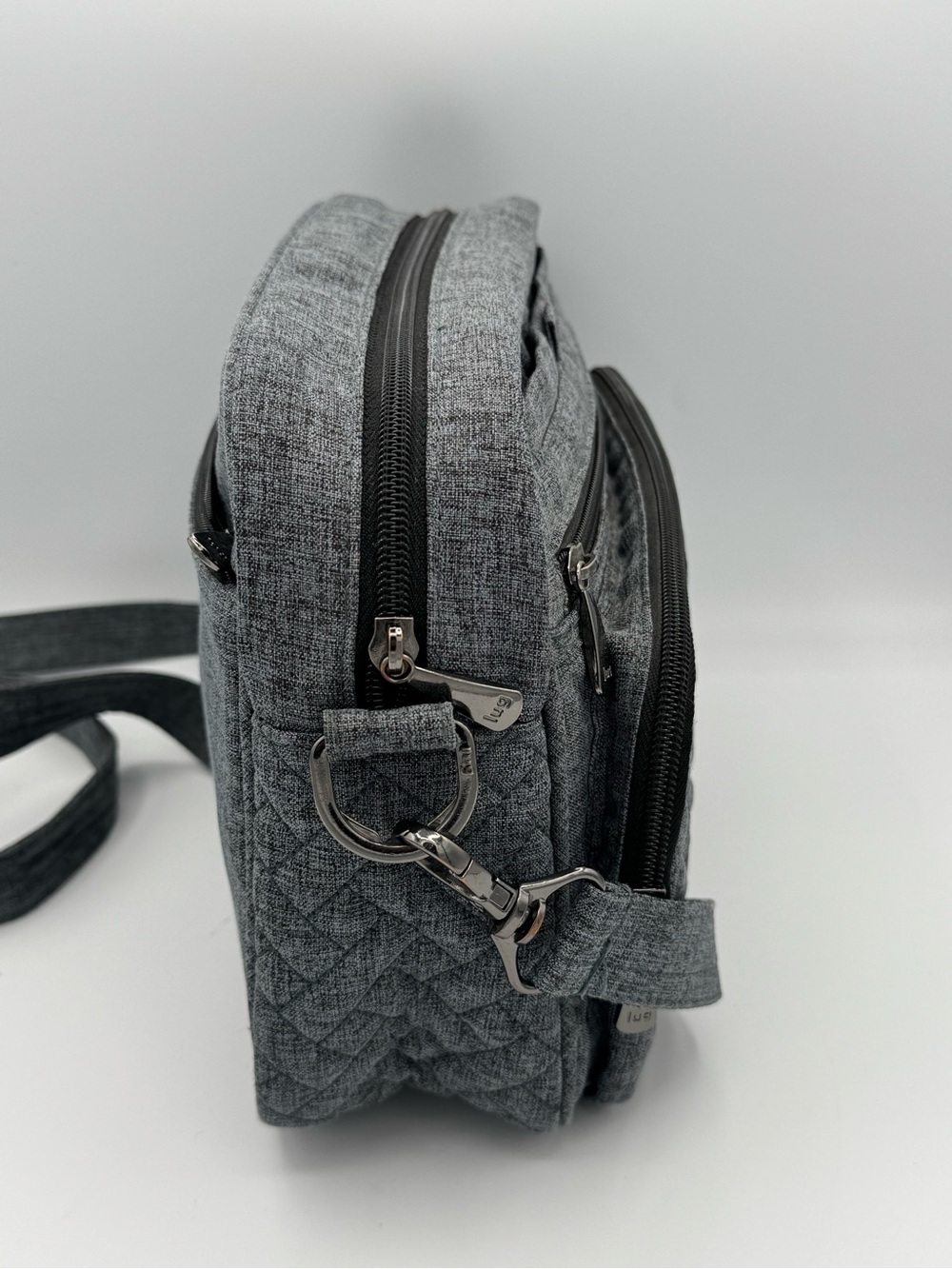 Lug Carousel XL Diamond Quilted Multi-Pocket Functional Crossbody Bag - Picture 4 of 16
